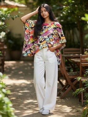 Talie Oversized Mod Floral Poncho Tunic Top M Colorful Boxy Art Teacher Boho